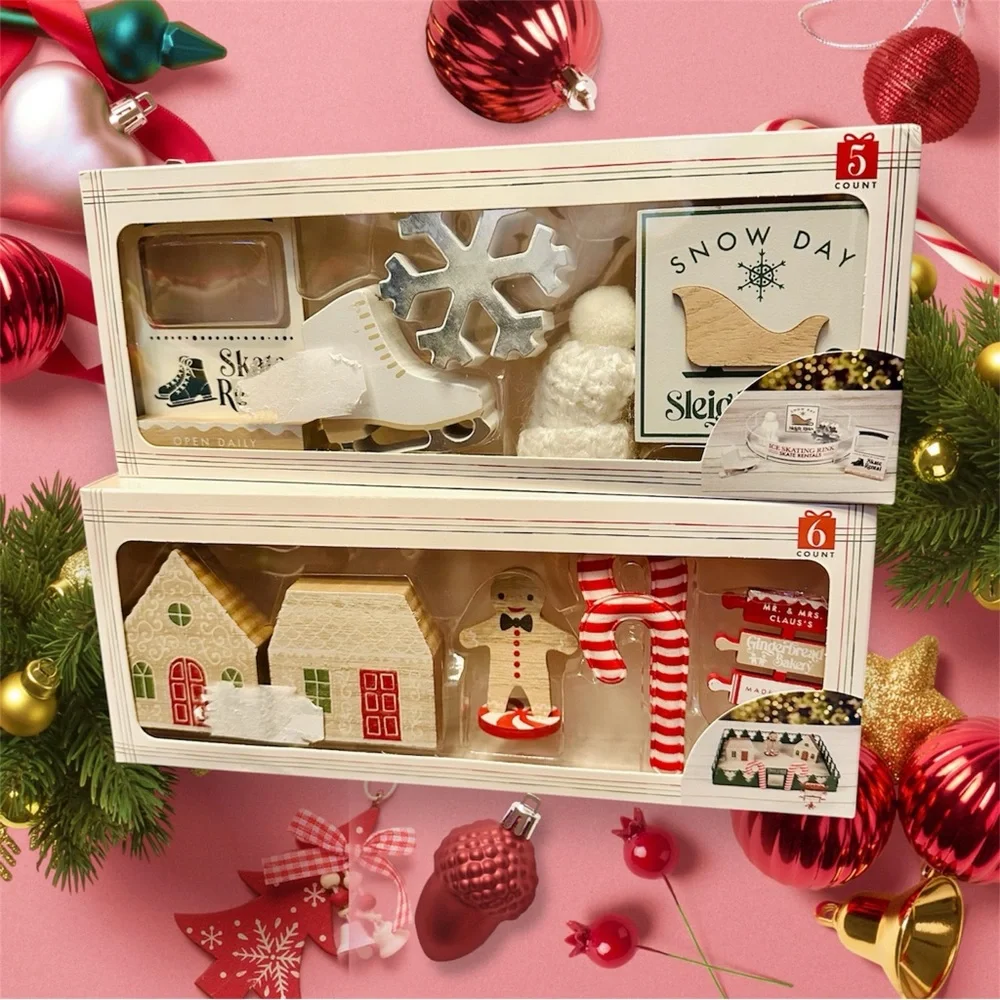 NIB Target Bullseye Ice Skating Rink & Gingerbread Set Tray Props Decor